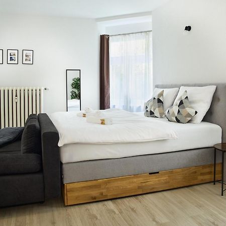 Idee Living City-Apartment - Terrasse - Netflix Μάνχαιμ Εξωτερικό φωτογραφία